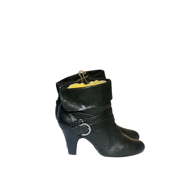 Women Vintage Leather Black Buckle Strap Ankle Boots By Coach and Four Size 10M/ - Picture 7 of 9